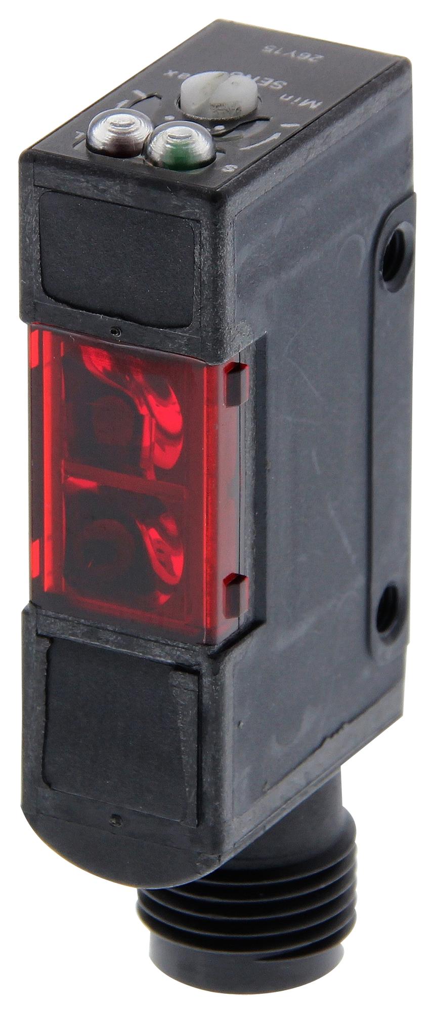 E3S-AD87 PHOTO ELECTRIC SENSOR, 700MM, PNP O/P OMRON