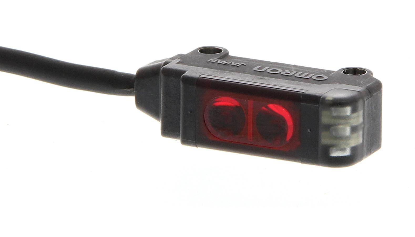 E3T-SL23 2M PHOTOELECTRIC SENSOR, PNP, 30MM OMRON