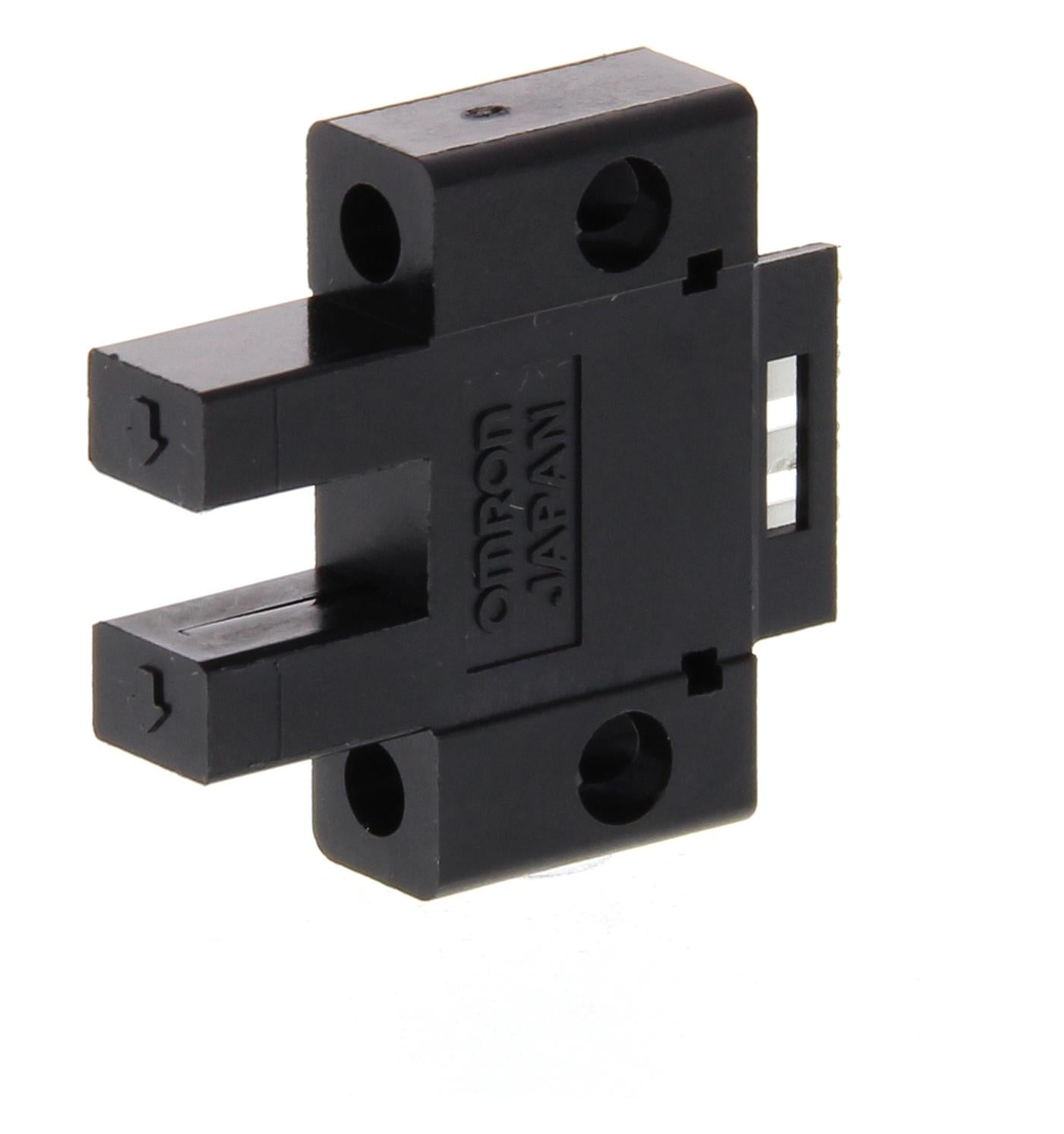 EE-SX670R PHOTOELECTRIC SENSOR, PNP, 0.05A, 5MM OMRON