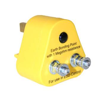 MP005905 ESD EARTH BONDING PLUG, 2 X M5 POST, UK MULTICOMP PRO