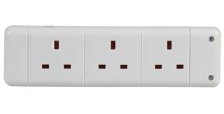 9338 Trailing Socket, 3WAY, White Pro Elec