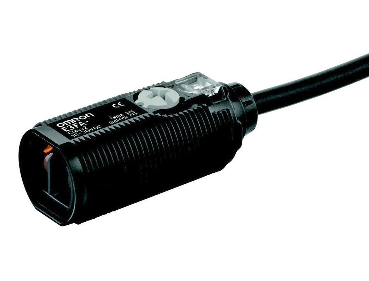 E3FA-DP15 2M PHOTOELECTRIC SENSOR, PNP, 300MM OMRON