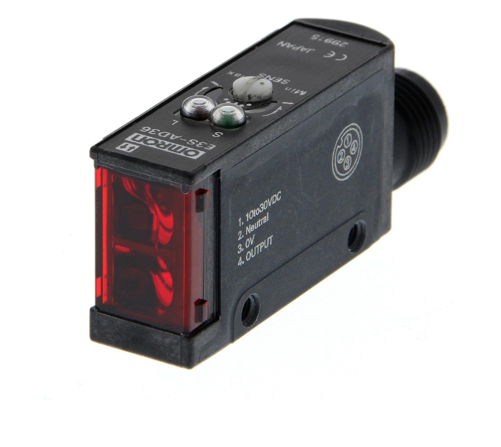 E3S-AD38 PHOTOELECTRIC SENSOR, PNP, 100MM OMRON