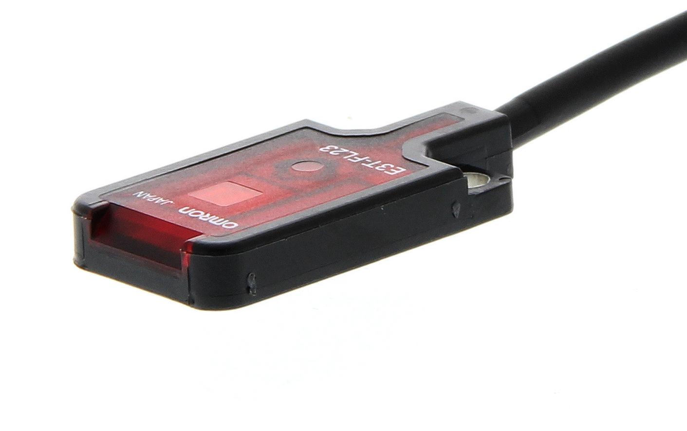 E3T-FL24 2M PHOTOELECTRIC SENSOR, PNP, 30MM OMRON