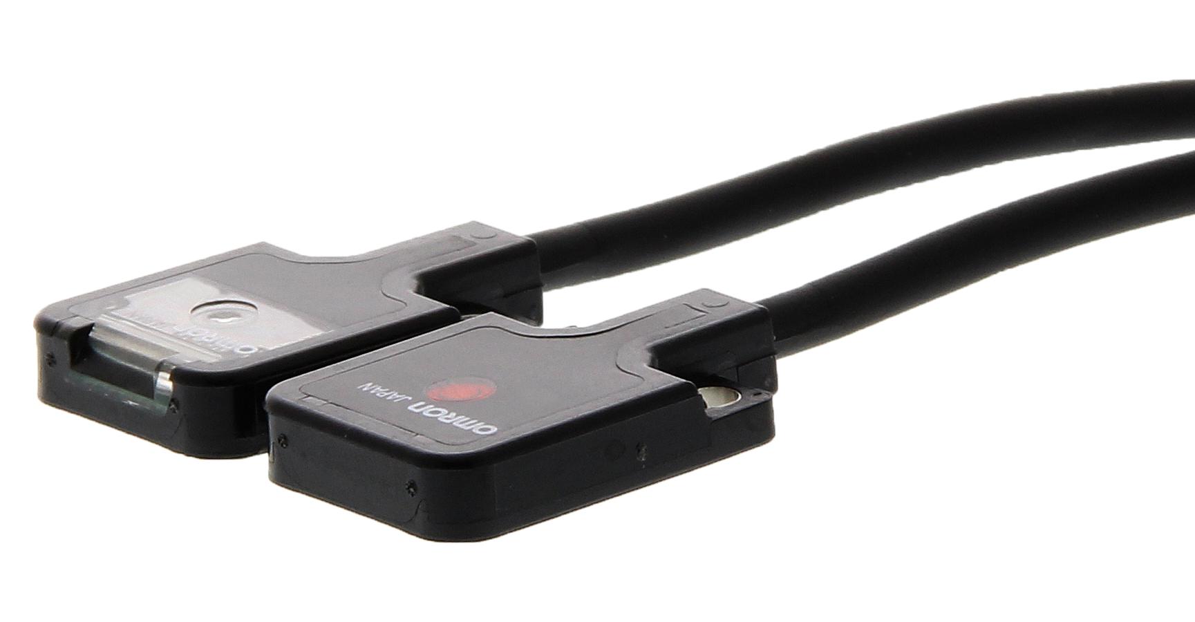 E3T-FT24 2M PHOTOELECTRIC SENSOR, PNP, 300MM OMRON